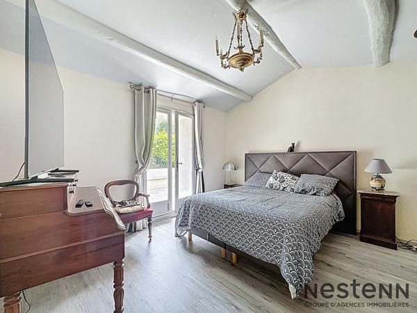 Villa Trets 5 pièce(s) 130 m2 plain pied + T3 60m2 - Magnifique coin piscine