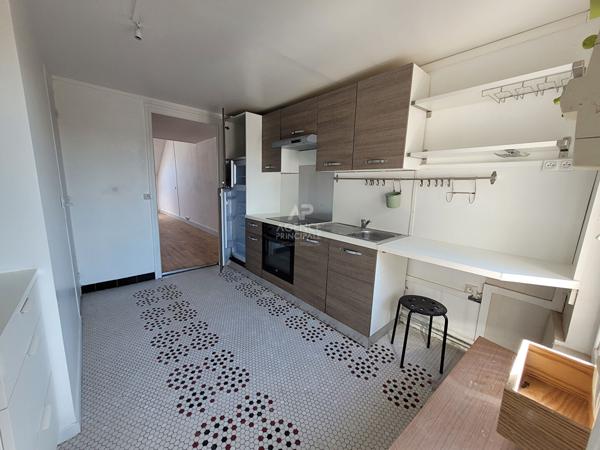 Appartement Saint Germain En Laye 2 pièce(s) 49.35 m2 €320 000 ** - Référence 17448