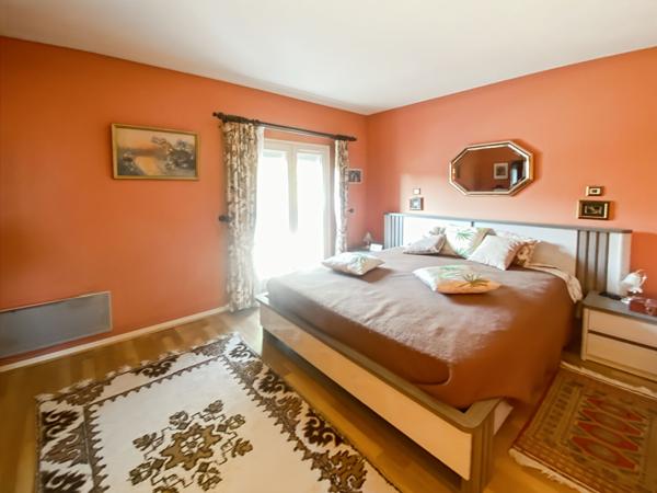 Superbe maison d'environ 110 m² avec jardin plein sud secteur recherché à Jouy-le-Moutier