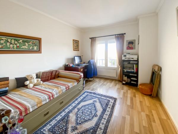 Superbe maison d'environ 110 m² avec jardin plein sud secteur recherché à Jouy-le-Moutier