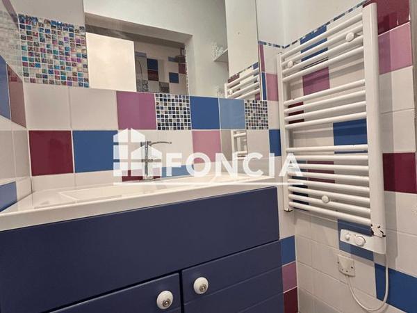 Location Appartement 2 pièces 41.44 m² - 10 RUE DE PONT L'ABBE Quimper 29000