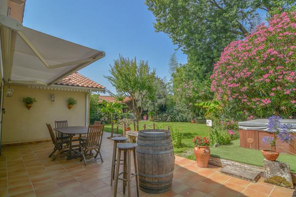 Maison Maison familiale 6 pièces 152 m² - Coup de coeur - Quartier recherché du Haillan ! 152 m²