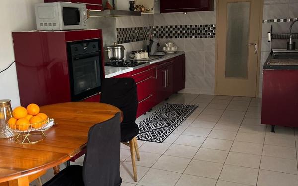 Maison à vendre    6 pièces •  Buxerolles