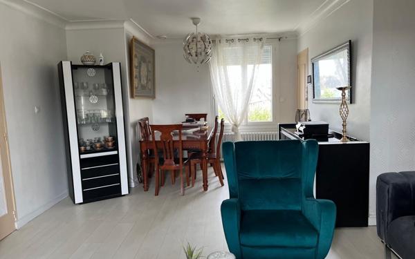 Maison à vendre    6 pièces •  Buxerolles