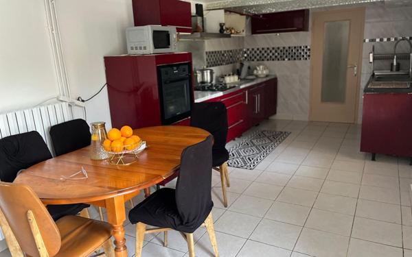 Maison à vendre    6 pièces •  Buxerolles