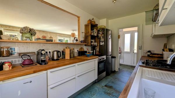 Vente                                                      Maison de village
                        
                     5 pièces                      115 m2                     à Aubigny-sur-Nère