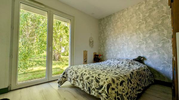 Vente                                                      Maison de village
                        
                     5 pièces                      115 m2                     à Aubigny-sur-Nère