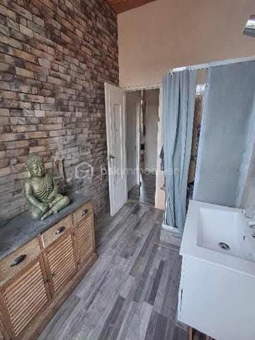 Maison de village de 260 m²