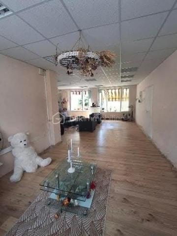 Maison de village de 260 m²