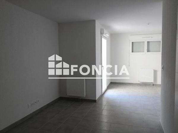 Location Studio 32.8 m² - 44 - 46 RUE DE BEAUCAIRE Nimes 30000