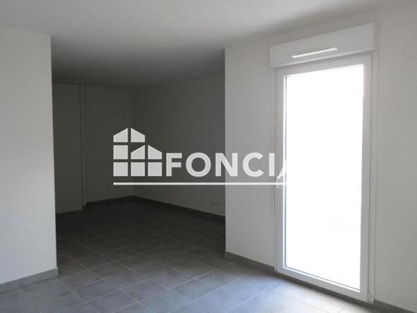 Location Studio 32.8 m² - 44 - 46 RUE DE BEAUCAIRE Nimes 30000