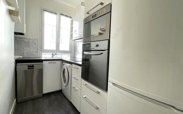 Appartement à louer    3 pièces • 53,30 m2 Paris 17