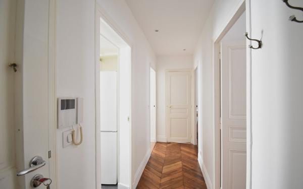 Appartement à louer    3 pièces • 53,30 m2 Paris 17