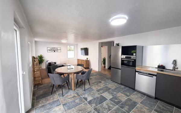 Maison à vendre    6 pièces •  Médis