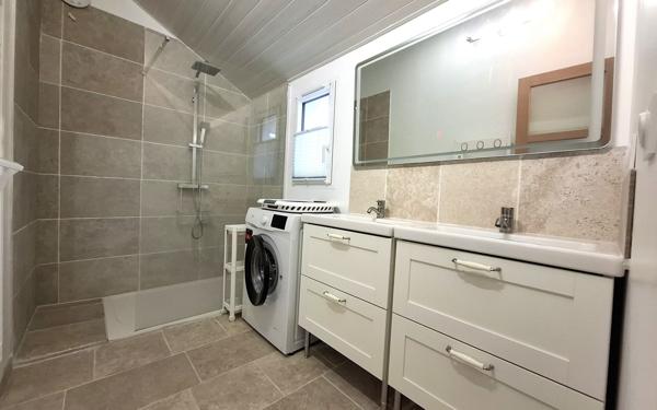 Maison à vendre    6 pièces •  Médis