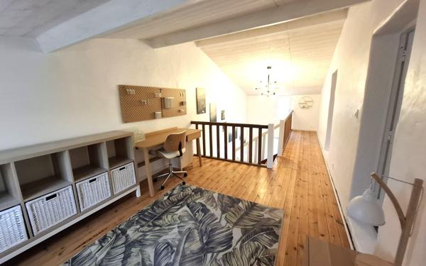 Maison à vendre    6 pièces •  Médis