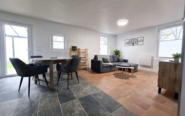 Maison à vendre    6 pièces •  Médis