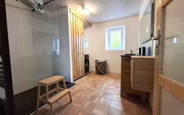 Maison à vendre    6 pièces •  Médis