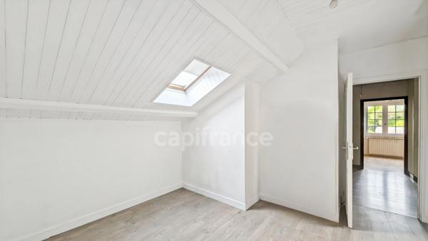 Maison à vendre à Châtenoy-en-Bresse (71) de 138 m² 6 pièces 4 chambres terrain de 1319 m² grand garage !