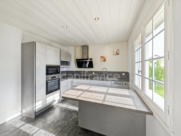 Maison à vendre à Châtenoy-en-Bresse (71) de 138 m² 6 pièces 4 chambres terrain de 1319 m² grand garage !