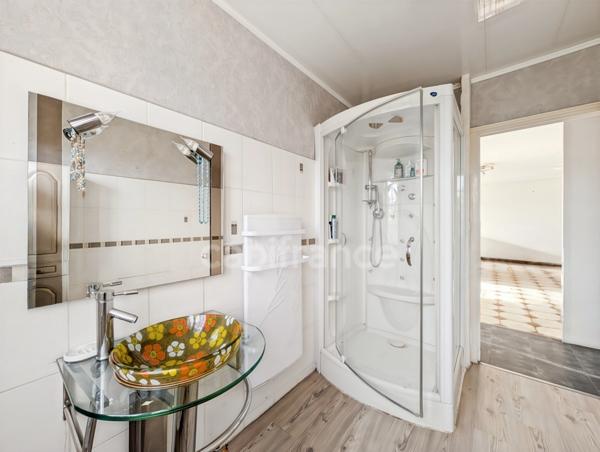 Maison à vendre à Châtenoy-en-Bresse (71) de 138 m² 6 pièces 4 chambres terrain de 1319 m² grand garage !
