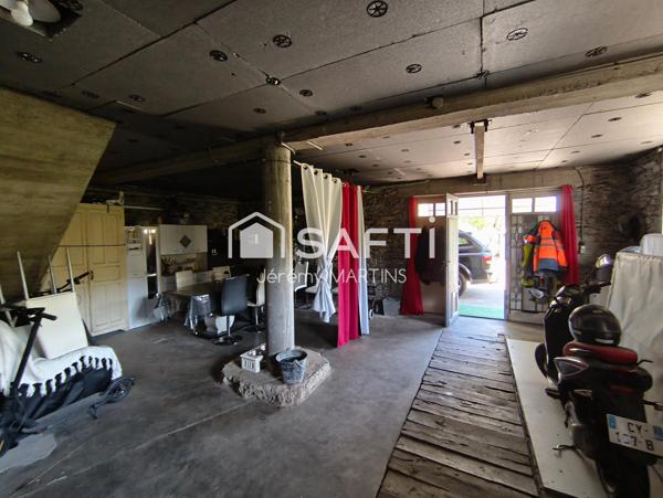 Maison familiale avec grand extérieur, proche des commodités