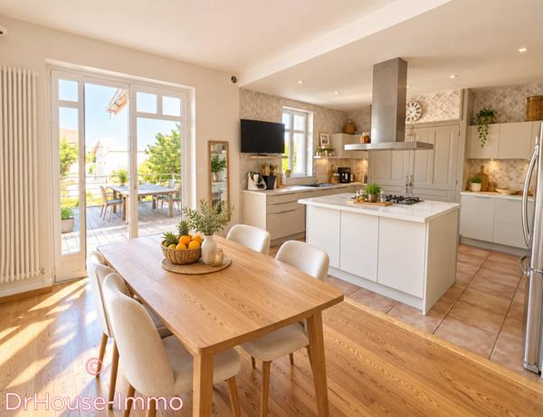 Maison à vendre 10 pièces de 380 m²