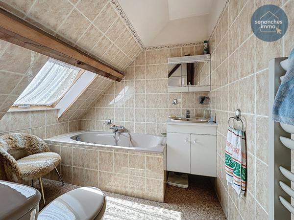 Longère fin XIXe siècle à vendre à Manou – Maison familiale avec grand terrain, étang et accès gare La Loupe