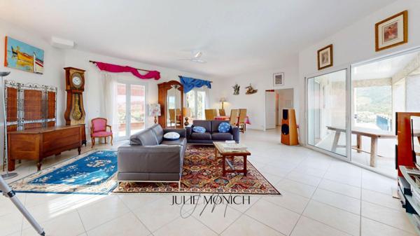 Propriété d'Exception avec Vue Mer - 295 m² - Piscine
