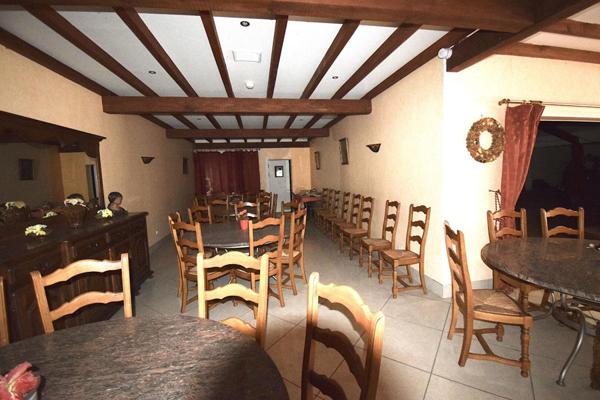 82200, Moissac, Manoir . Ancienne  hôtellerie  de luxe , 16 pièce(s)  et 9  suites et piscine  190 m²
