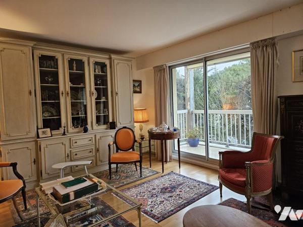 LA BAULE - CENTRE proche plage. Dans Résidence service pour seniors T2 53,41 m² hab avec garage     