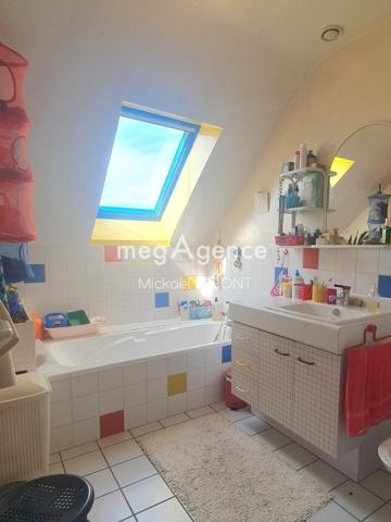 Maison à LE GENEST-SAINT-ISLE, 53940 - 6 pièces 145m²