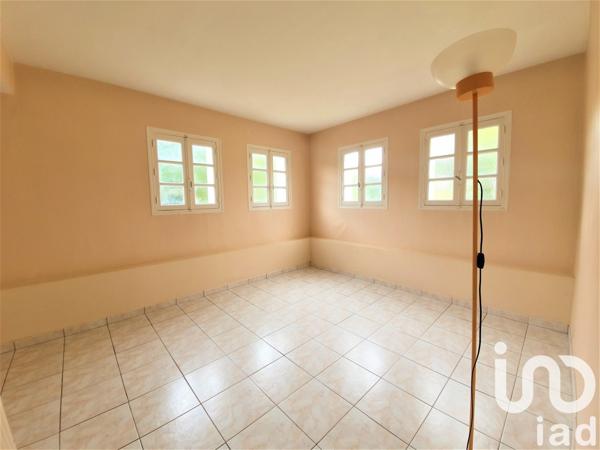 Maison traditionnelle 6 pièces de 150 m² à Terrasson-Lavilledieu (24120)