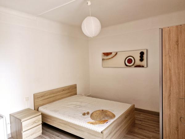 Courthézon (84350) Appartement T2 meublé Courthézon