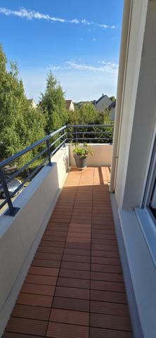 LÈVES BELLE AGGLO NORD DE CHARTRES : Beau T3 d'environ 70m² avec Balcon d'angle et 2 Pkg S/sol