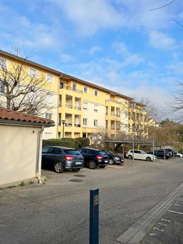 APPARTEMENT T2 MEUBLÉ + PARKING
