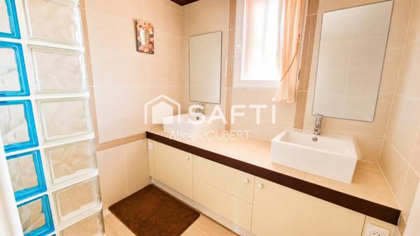 Appartement T3, secteur d'exception, à pied de la plage du Veillon, du port et du golf de Bourgenay.
