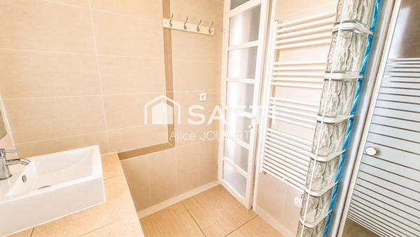 Appartement T3, secteur d'exception, à pied de la plage du Veillon, du port et du golf de Bourgenay.