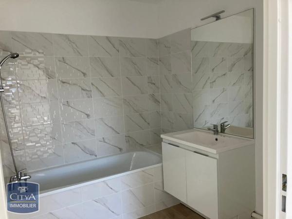 Appartement à louer 2 pièces 42.83m² Reims (51100)
