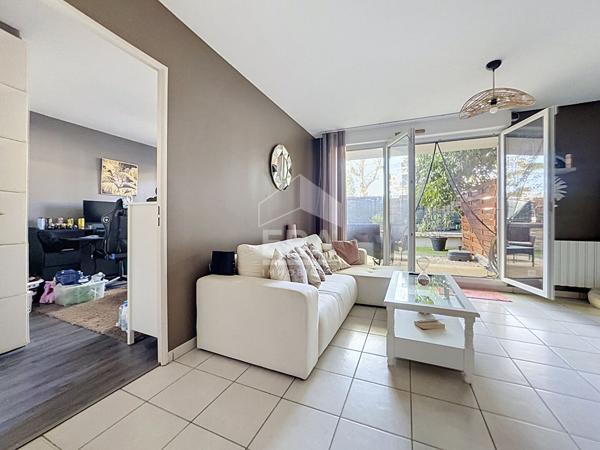 Appartement Vaulx En Velin 2 pièce(s) 43 m2