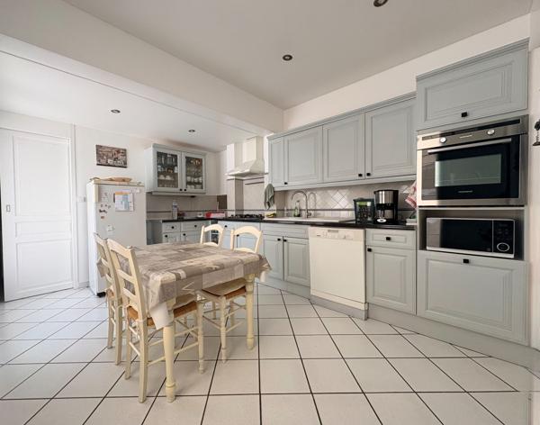 Vente Maison de luxe Orléans 6 Pièces 177 m²