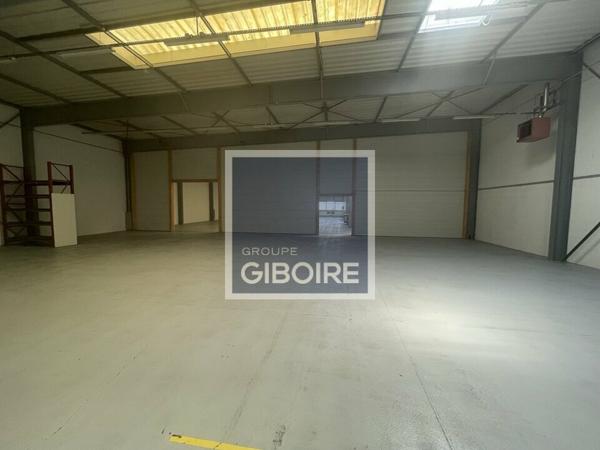 Local d'activites 885 m² à louer LA CHEVROLIERE (réf : 44.019103)