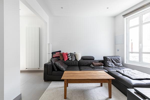 RUEIL-MALMAISON - COEUR DE VILLE - MAISON 65 M² - REFAITE A NEUF - 2 CHAMBRES - SOUS-SOL - PARKING EN LOCATION -