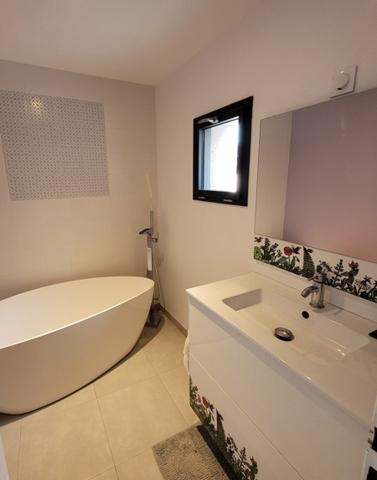 Maison 659 000 € Vourles 5 p 118 m² DPE C