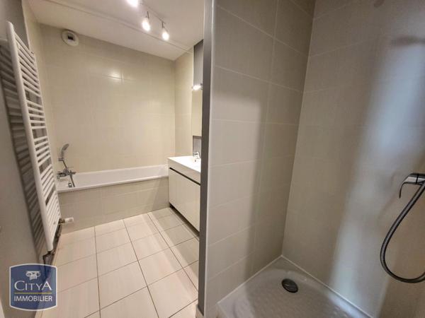 Appartement à louer 4 pièces 93.1m² Clermont-Ferrand (63000)