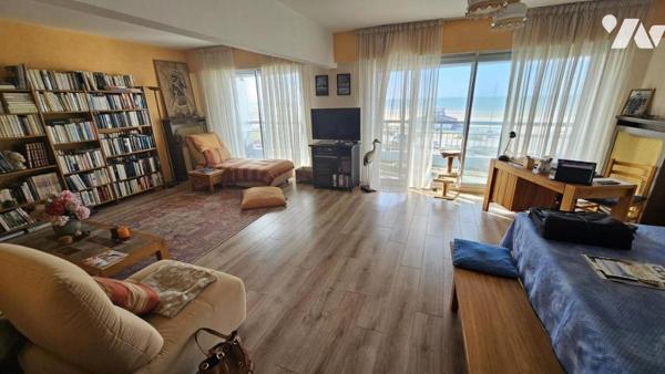 CALAIS PLAGE VUE SUR MER