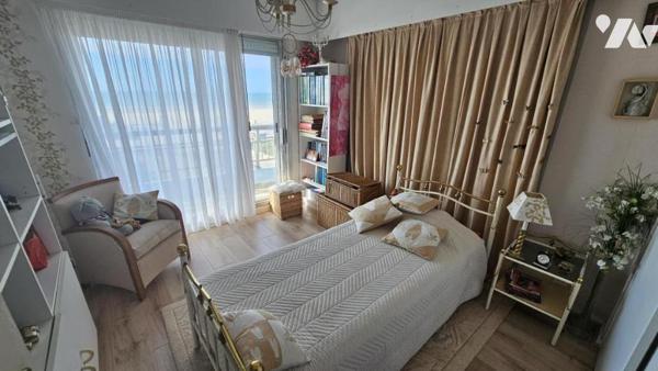 CALAIS PLAGE VUE SUR MER