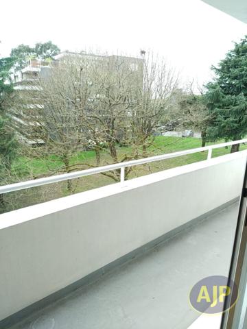 Location appartement Vannes : 750 € - AJP Immobilier Vannes