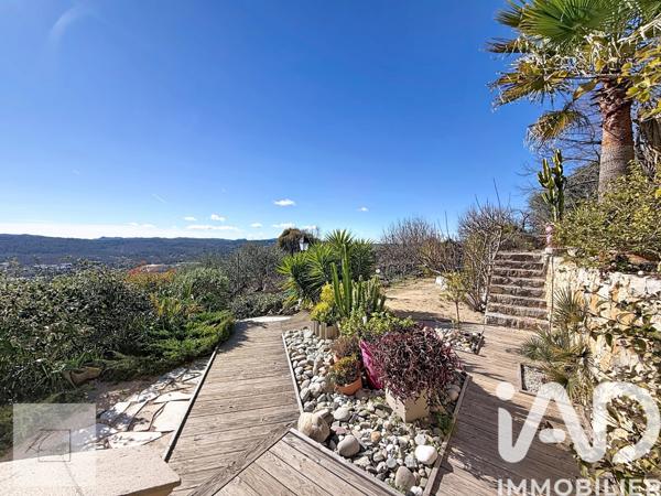 Maison à vendre 6 pièces 214 m² Montauroux