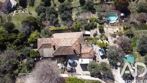 Maison à vendre 6 pièces 214 m² Montauroux